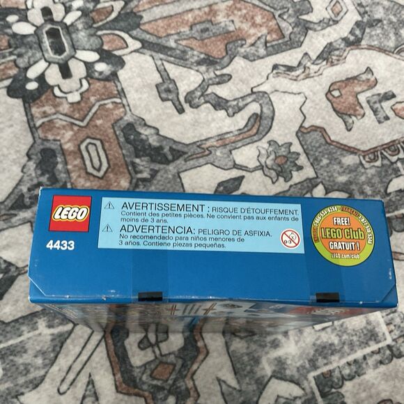 LEGO CITY: Dirt Bike Transporter (4433) Retired Sealed New - Picture 5 of 8